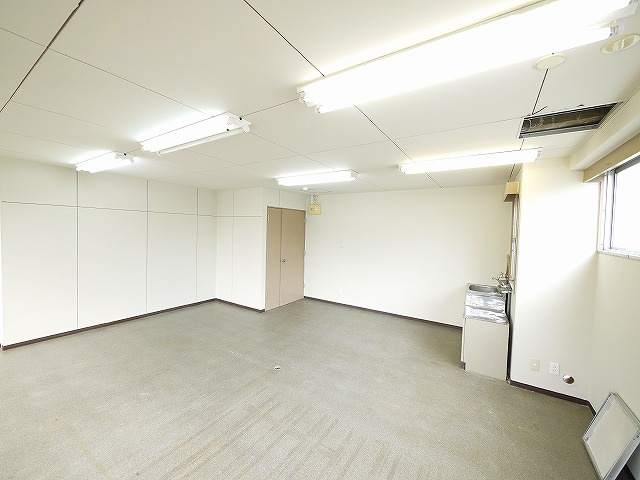 千曲ビルの内装