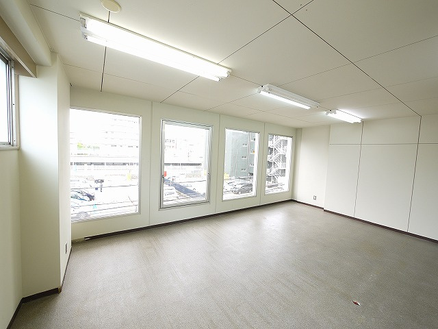 千曲ビルの内装