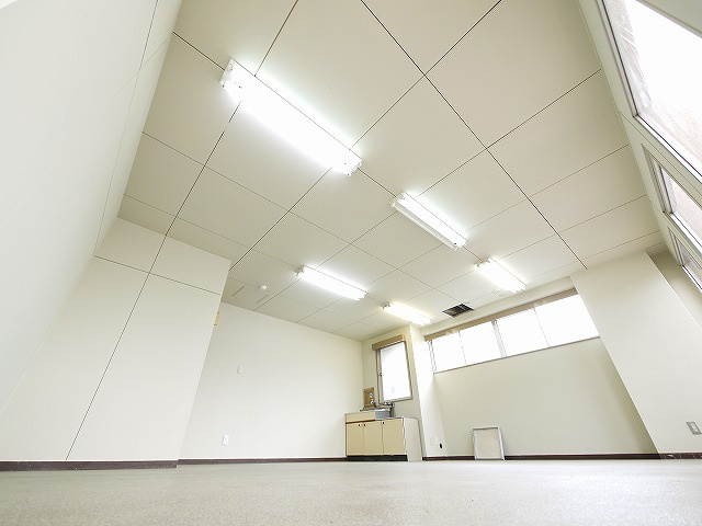 千曲ビルの内装