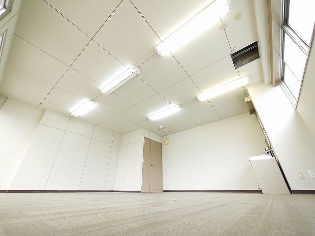 千曲ビルの内装