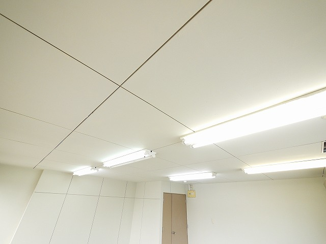 千曲ビルの内装