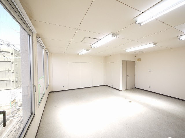 千曲ビルの内装