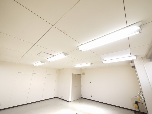 千曲ビルの内装
