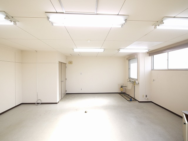 千曲ビルの内装