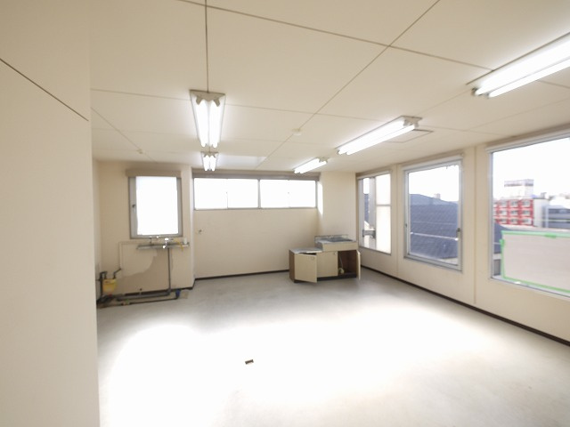 千曲ビルの内装