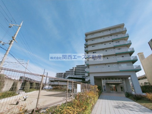 ライオンズマンション鴻池新田 人気の分譲マンションの賃貸募集 １階につき広めの専用庭付きです の詳細ページ センチュリー21関西エース不動産東大阪店