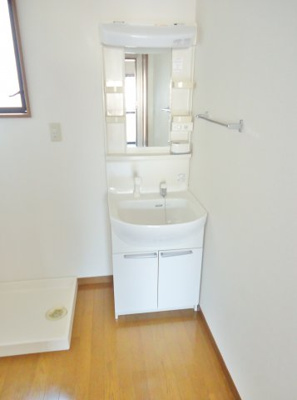 【その他】 | 小笠原ハイツ Ｂ | 独立洗髪洗面台です