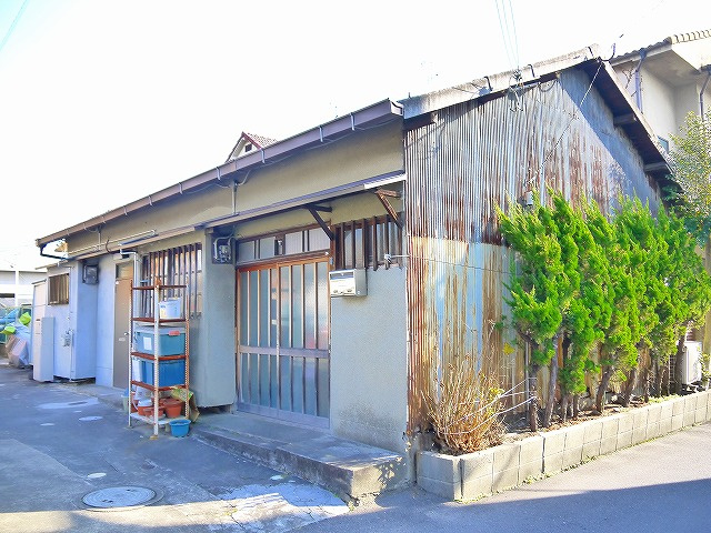 京終貸家の外観