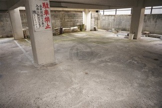 【駐車場】 | １階駐車場