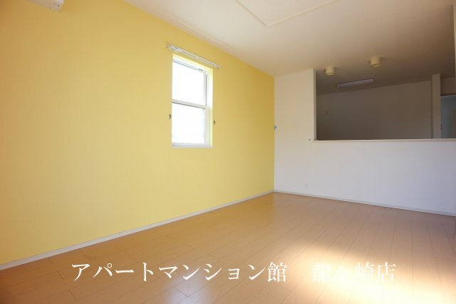 コート・ダジュール川余郷の居間・リビング