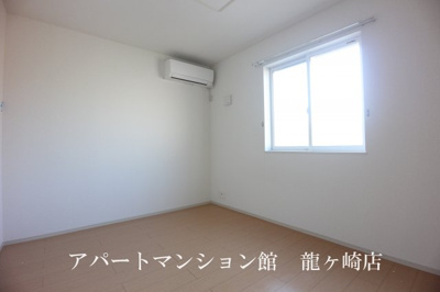 【寝室】 | コート・ダジュール川余郷