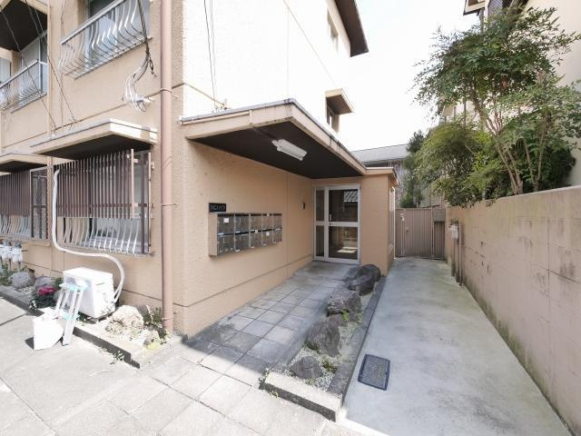 NCハイツのエントランス