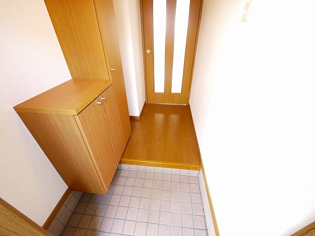 フォンテーヌ　Ｎ-Ⅱの玄関|きれいな玄関です