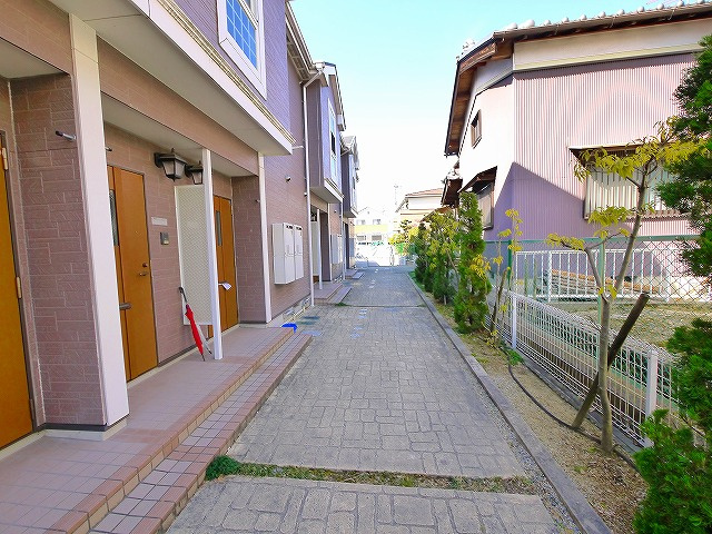 フォンテーヌ　Ｎ－Ⅱのエントランス|毎日通るエントランスはこのようになっています