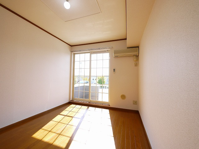 フォンテーヌ　Ｎ－Ⅱの洋室|きれいな洋室です