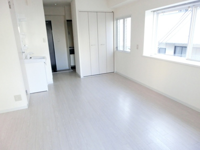 【洋室】 | フレイランス御蔵