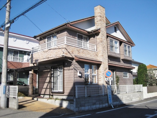 鶴ヶ島市松ヶ丘１丁目の一戸建ての外観