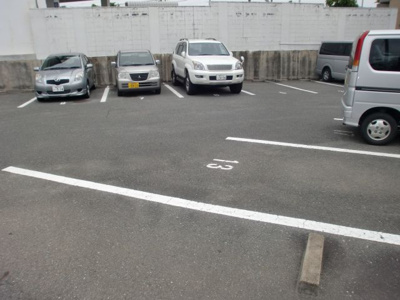 【駐車場】 | ハイアルブル迎田