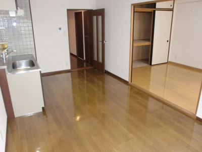 【居間・リビング】 | ハイアルブル迎田