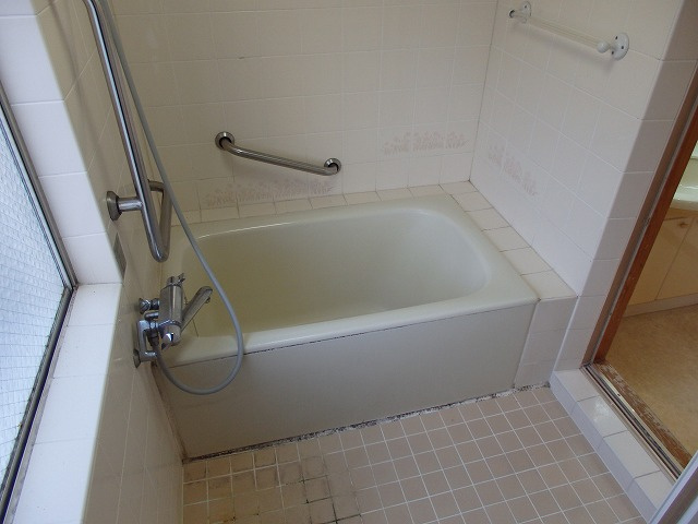 【浴室】 | ヤングラス