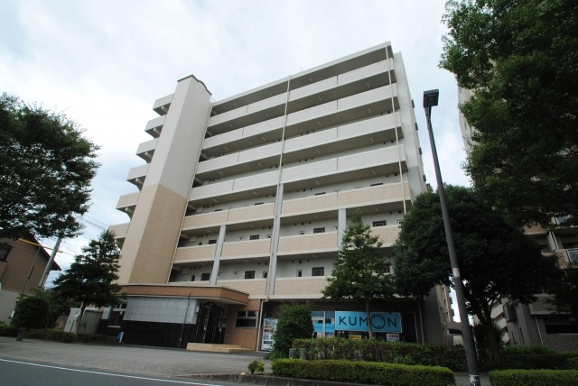 久留米市宮ノ陣４丁目の賃貸マンションの外観