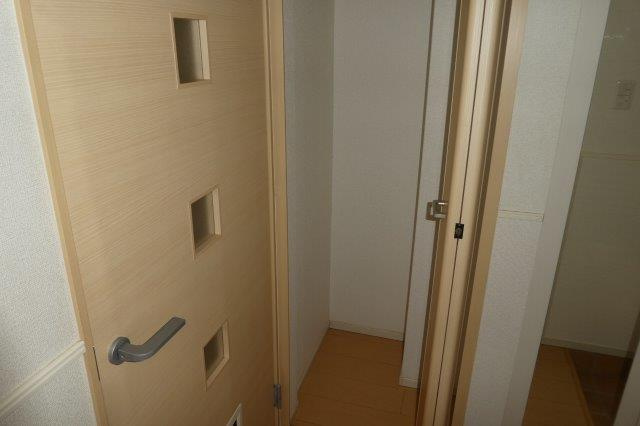 エスポワール　アムールの収納|廊下収納