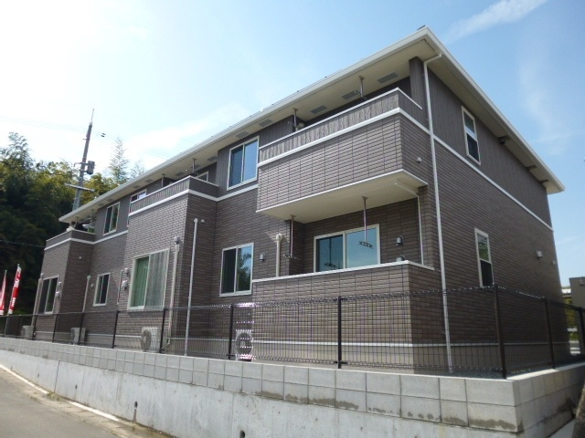 倉敷市真備町箭田のアパートの外観