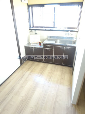 【居間・リビング】 | 東石切町2丁目貸家
