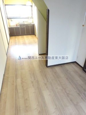 【居間・リビング】 | 東石切町2丁目貸家