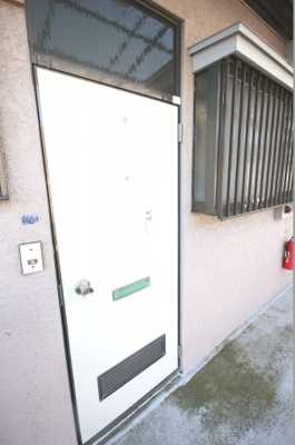 【その他共用部分】 | コーポ鈴木 | コーポ鈴木　　　玄関前。