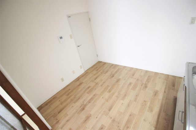 【居間・リビング】 | 別の部屋のイメージ画像になります。