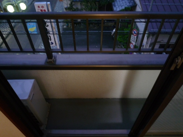 城西久米川コーポラスのバルコニー
