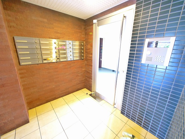 ベルオーブ　Ⅲのエントランス|落ち着いたエントランスです