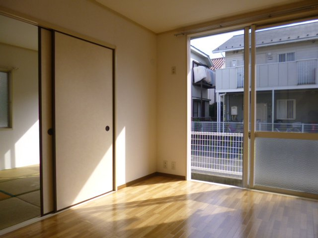 クリザンテーム高橋の居間・リビング