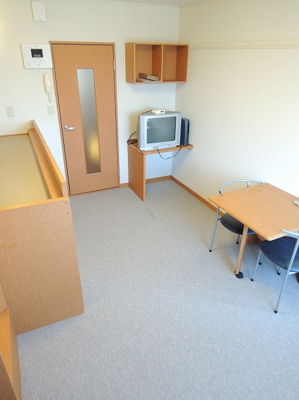 【居間・リビング】 | 富光 | 同タイプ居室：２Fはじゅうたんです