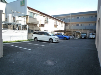 【駐車場】