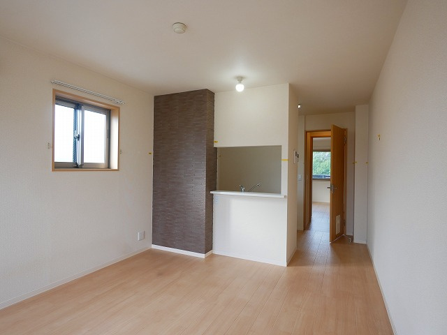 フェリオ城山台ウエストの居間・リビング