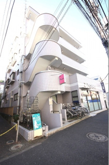 【外観】 | フェルミエ小机　　陽当たり良好！しかも駅近です♪