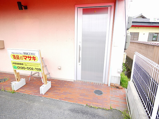 伊藤店舗（古市町）の玄関