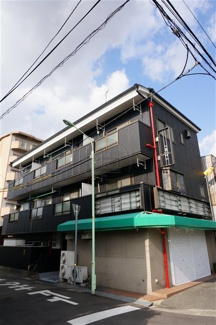 【外観】 | 黒の外観がスタイリッシュです。