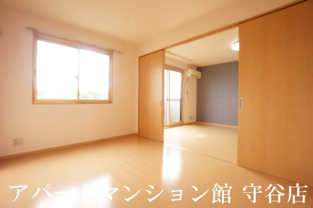 カサベルデAの洋室