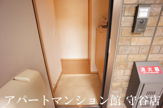 カサベルデAの玄関