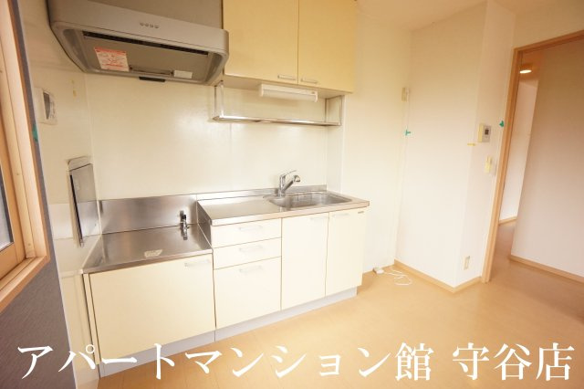 カサベルデAのキッチン