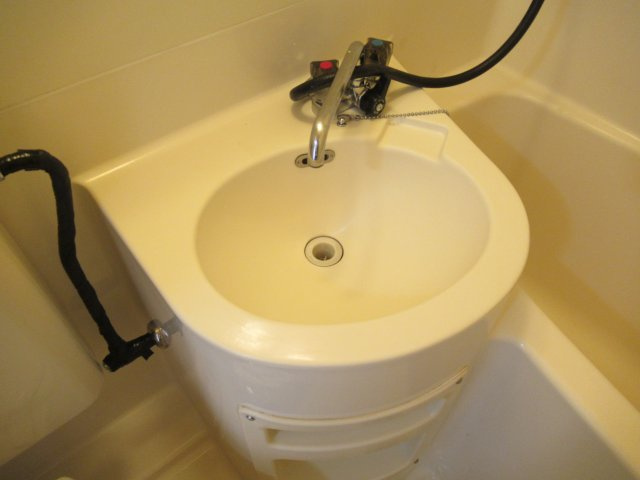 ピングポン設楽の洗面所|コンパクトで使いやすい洗面所