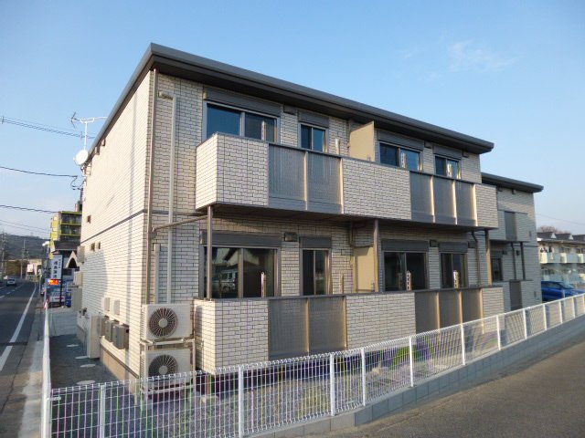 倉敷市中庄のアパートの外観