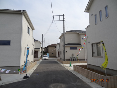 【前面道路含む現地写真】 | 鴻巣市下忍/新築分譲住宅全5棟