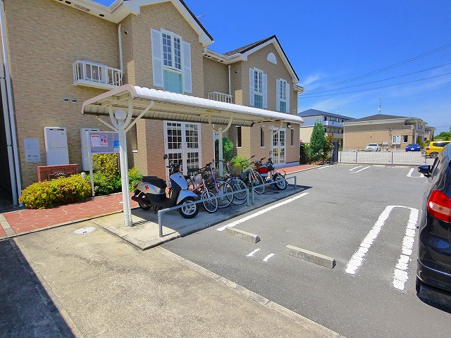 プラティーク．Tのその他共用部分|ゆったりとした駐輪スペース