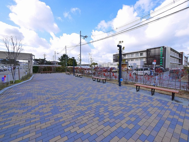 ローレルスクエア学園前サウスレジデンスのその他共用部分|広場です