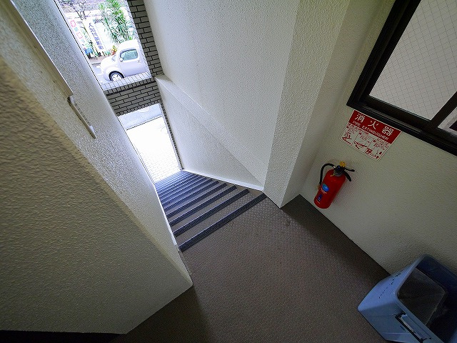 大東工芸マンションのエントランス