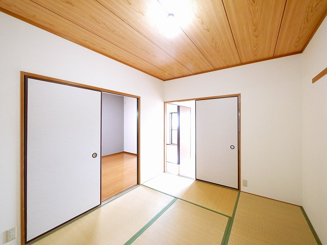 ラ・サンフォニーの和室